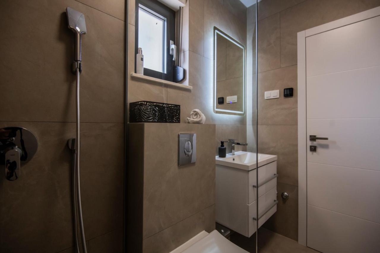 מורטר Villa Magna Luxury Apartments מראה חיצוני תמונה