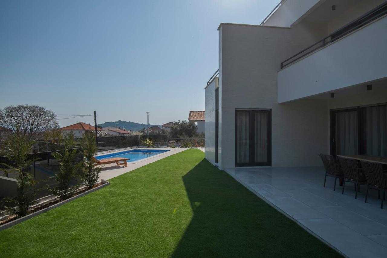 מורטר Villa Magna Luxury Apartments מראה חיצוני תמונה