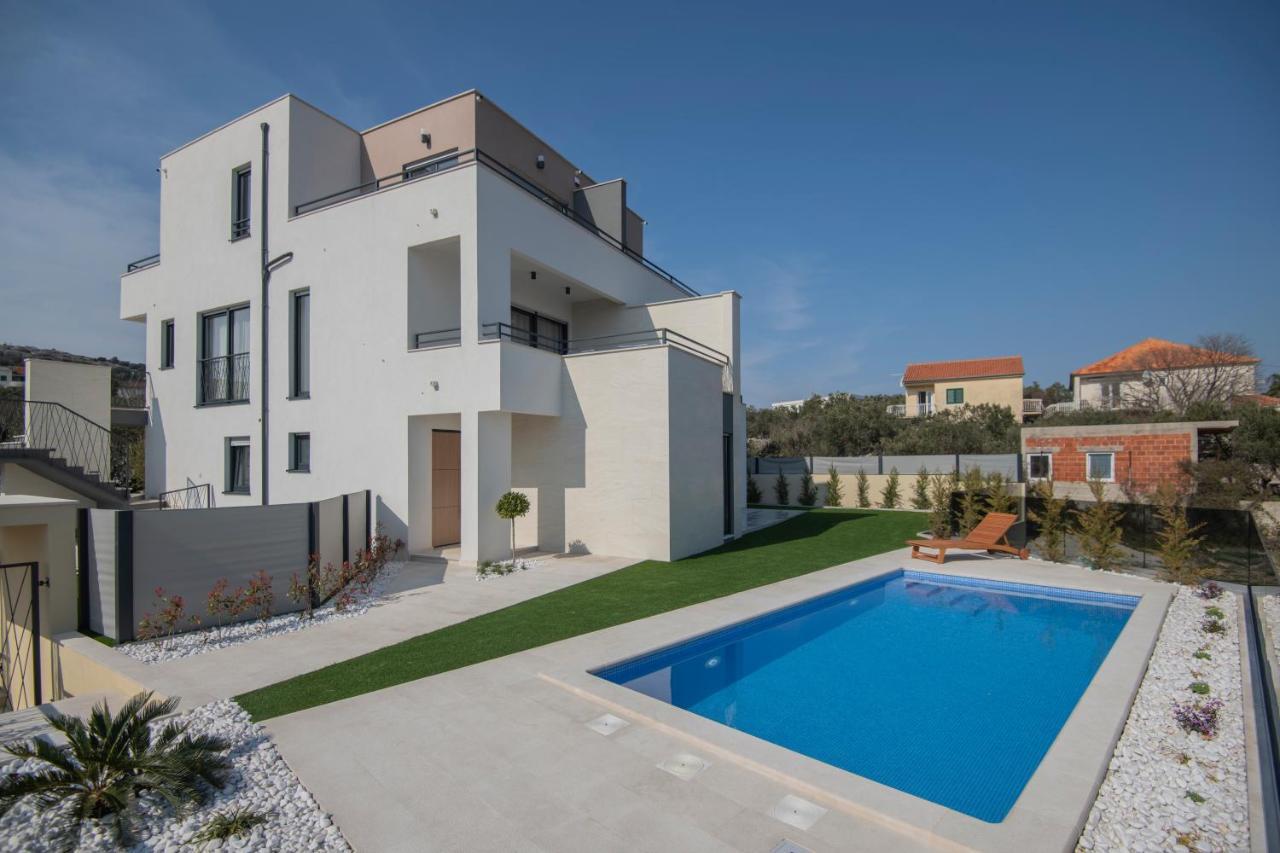 מורטר Villa Magna Luxury Apartments מראה חיצוני תמונה